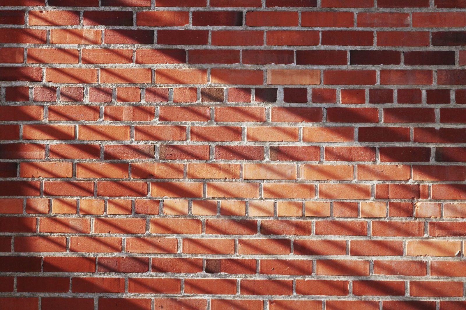 brick wall pexels-mdsnmdsnmdsn-1101125